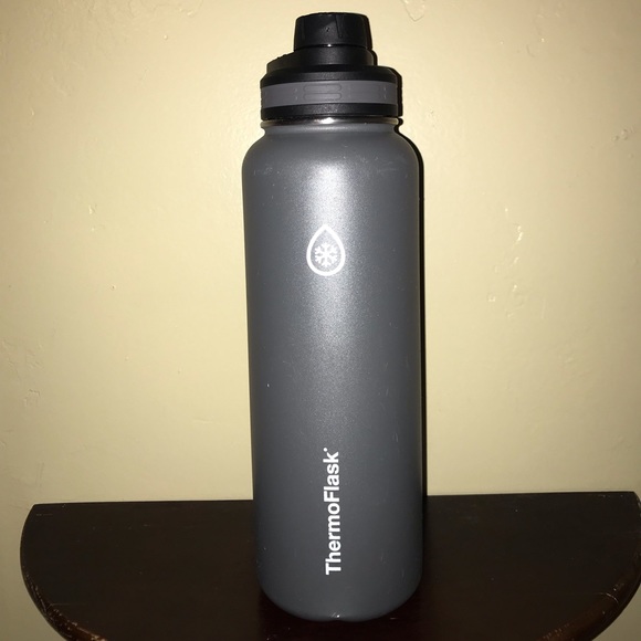 grey thermoflask